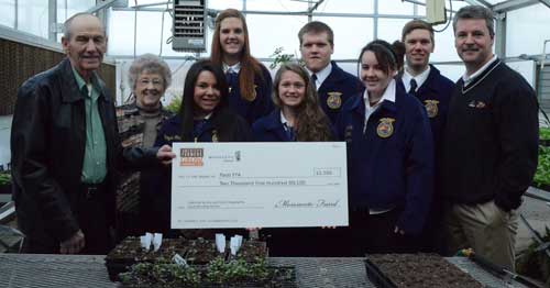 Daughertys Honored with Check