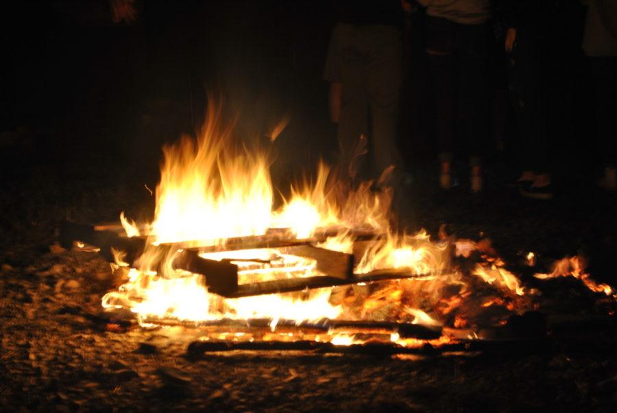 Homecoming+Bonfire