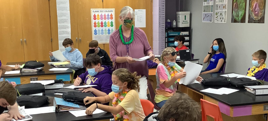 Stout Returns to Classroom for Science