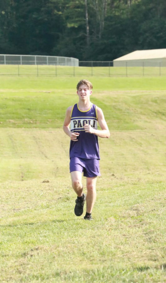 Andrew Carpenter races towards the finish.