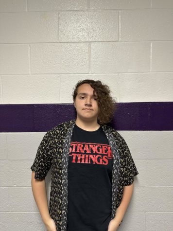 Junior Dyson Nichols will travel outside of the country to the United Kingdom, France, Germany, Switzerland, and Austria to continue his studies and love for the performing arts. 