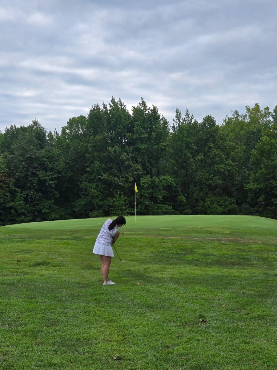 Sweet chips onto the green.